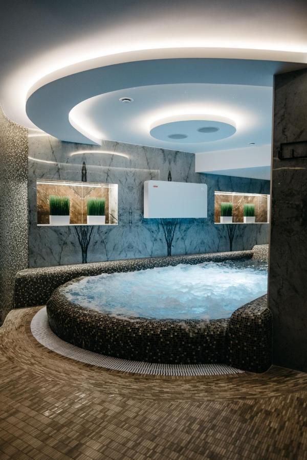Bohema Hotell Telšiai Eksteriør bilde