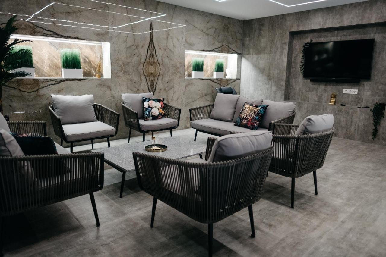 Bohema Hotell Telšiai Eksteriør bilde